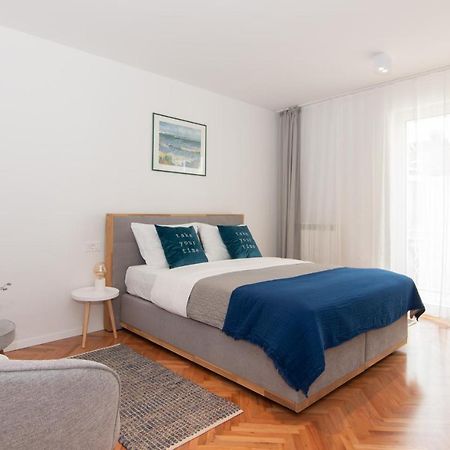 The Rose Garden Apartments Portorož Exterior foto